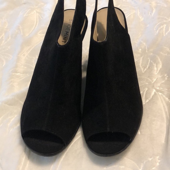 Shoemint Black bootie size 8.5 never worn in new condition. - Picture 3 of 10